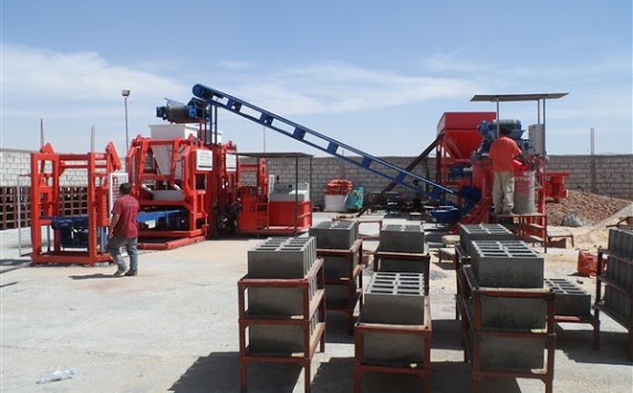 1-Machine-a-parpaing-brique-automatique-qualite-.jpeg
