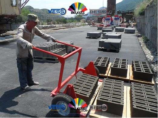 2-bes-pave-Machine-a-Bloc-de-Beton-Machine-Parpaing-brique.jpg