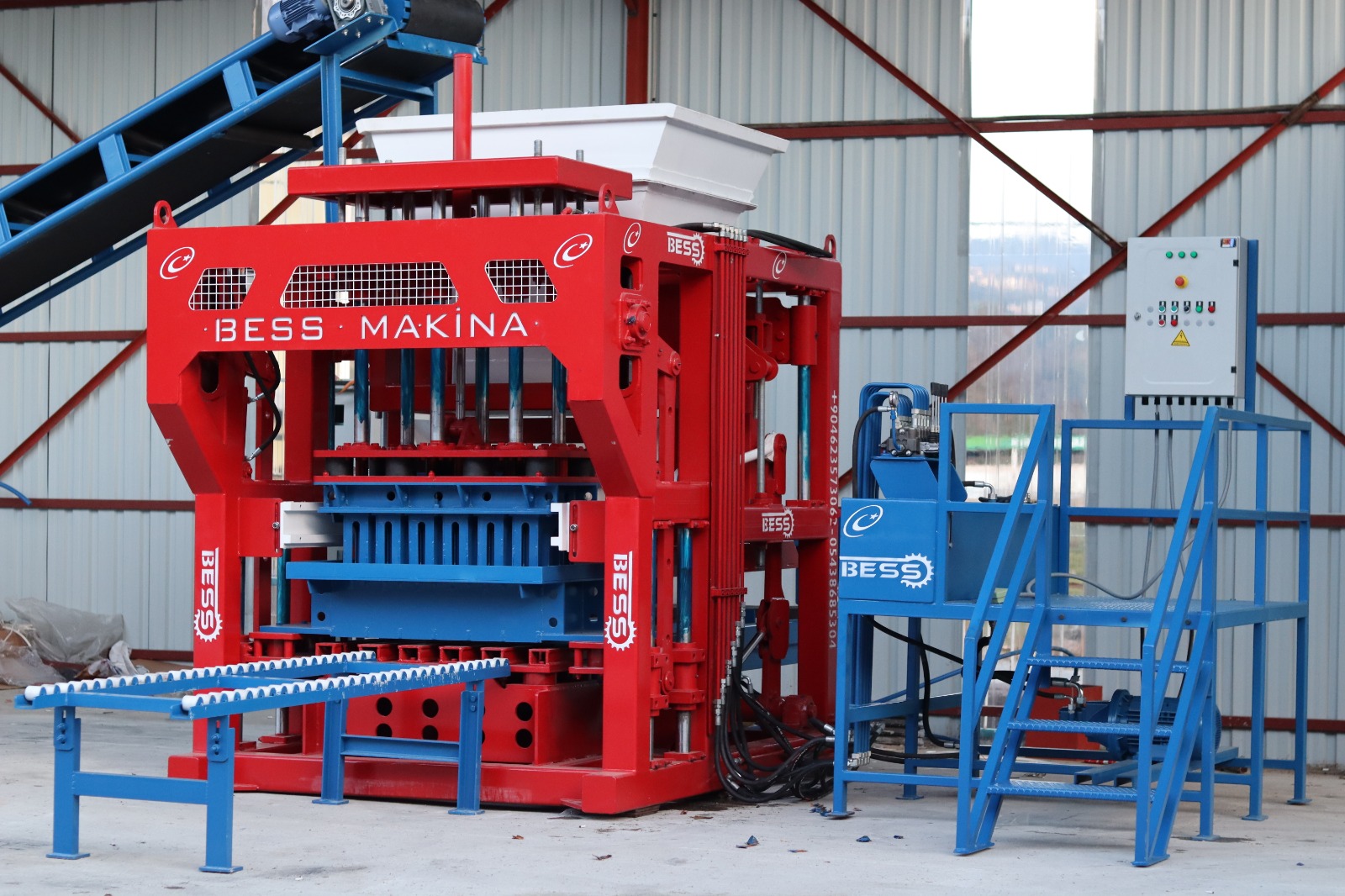 Videos des Machines de Pondeuse de Parpaing