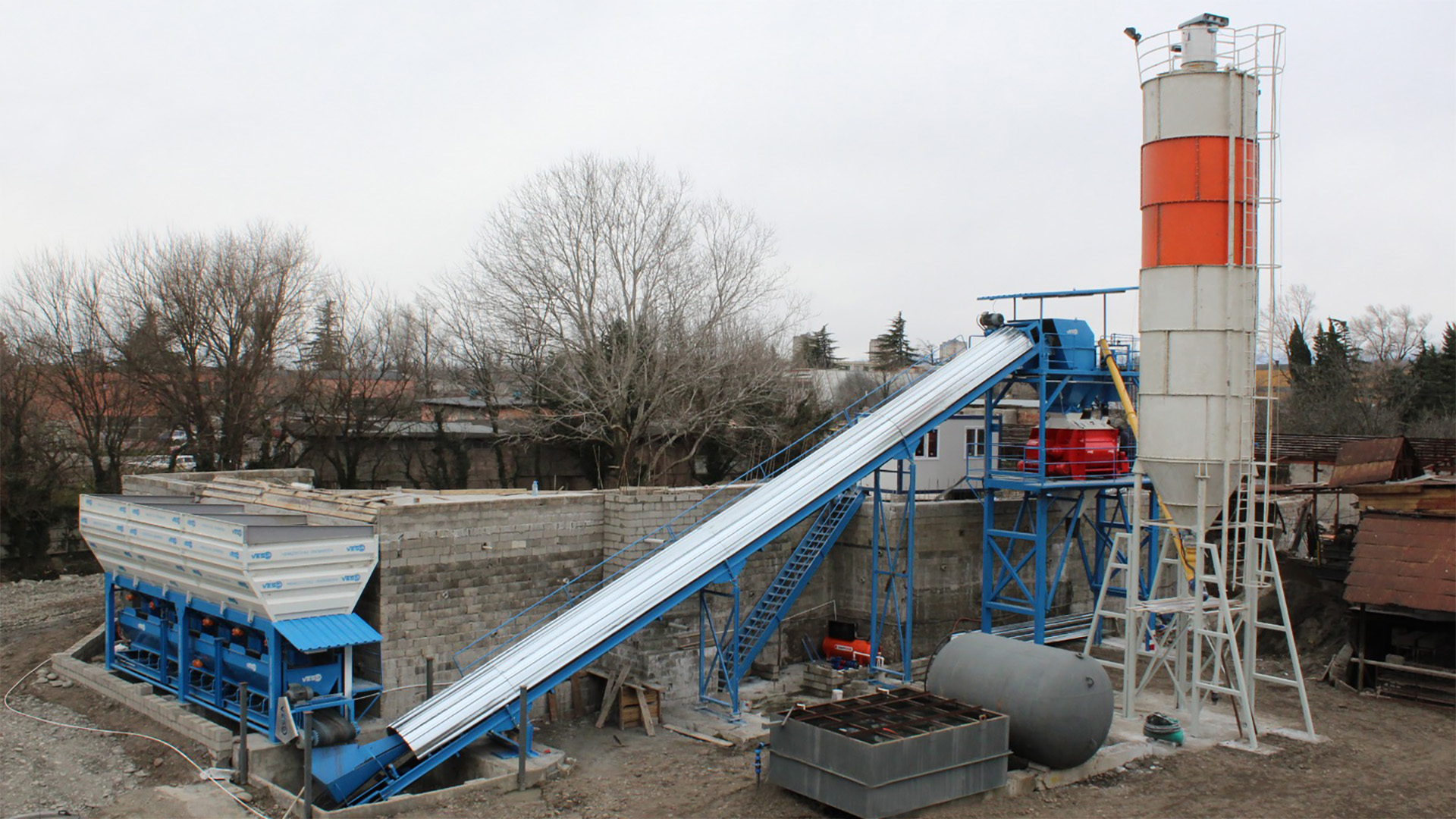centrale-a-beton-moderne-peinte-centrales-à-béton-capacité-centrale-à-béton-centrale-a-béton-mobile-centrale-à-béton-fixe-prix-centrale-à-béton-centrale-gratui.jpg