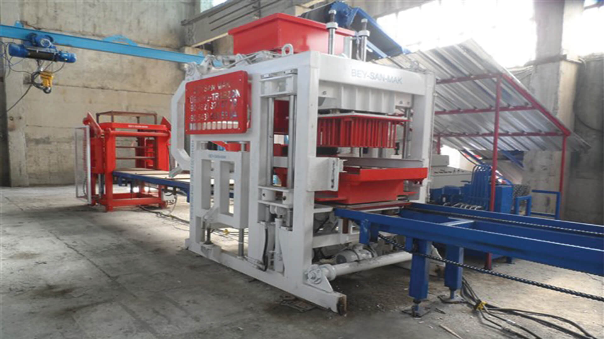combien_coûte_une_usine_de_machine_de_pave_machine_a_parpaing_machine_a_brique_09.jpg