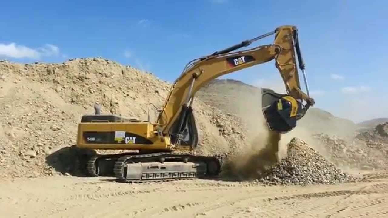 mb-crusher-en-mission-a-djibouti-a-basalte.jpg